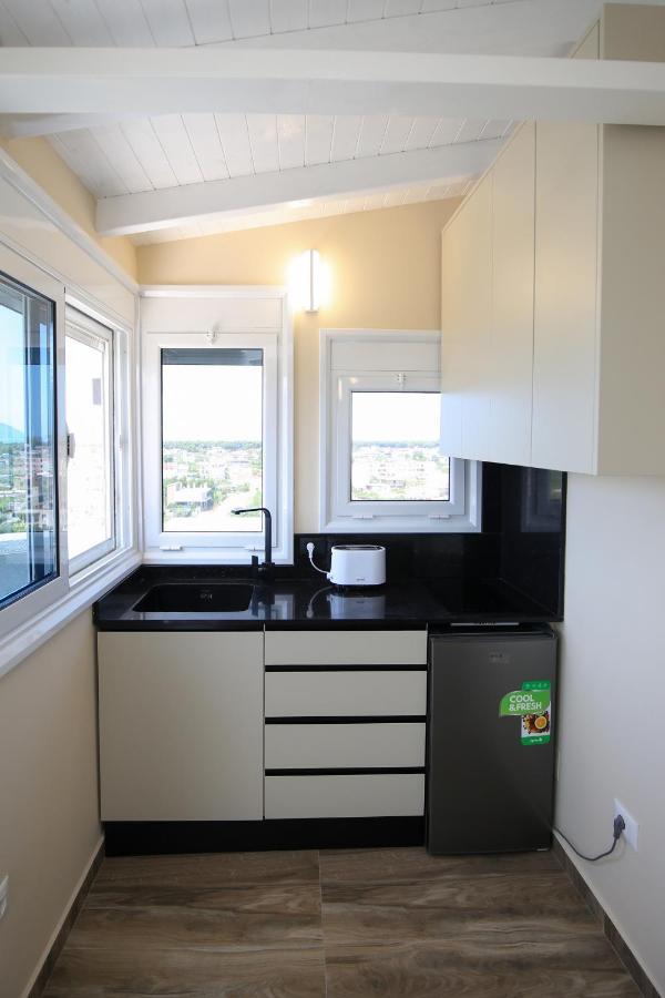 Queen Apartmets Vlorë Екстериор снимка