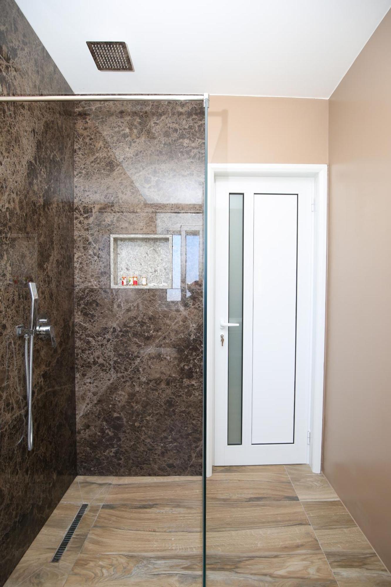 Queen Apartmets Vlorë Екстериор снимка
